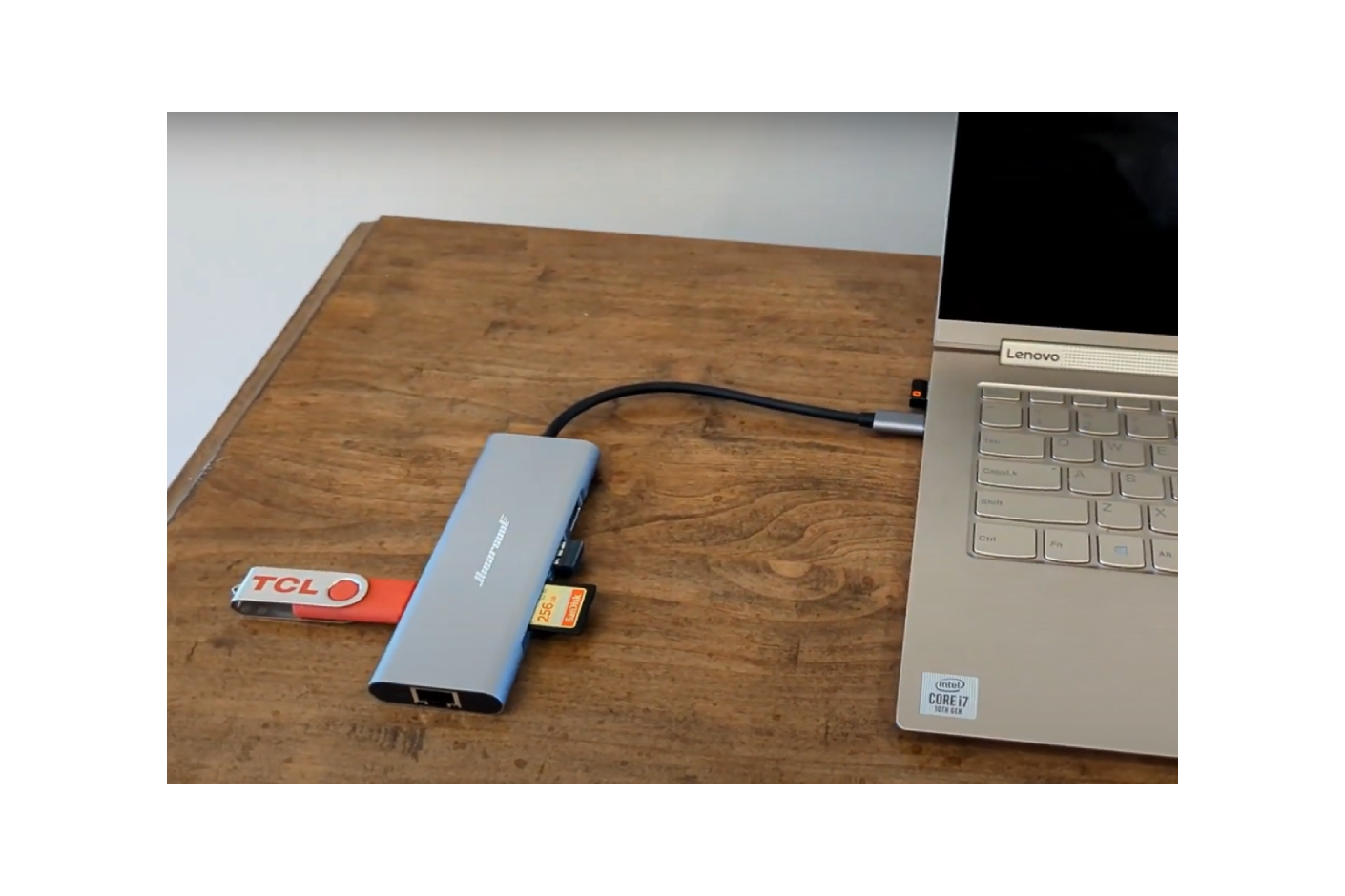 Guide d’achat 2024 : Choisir le bon adaptateur pour ordinateur Portable